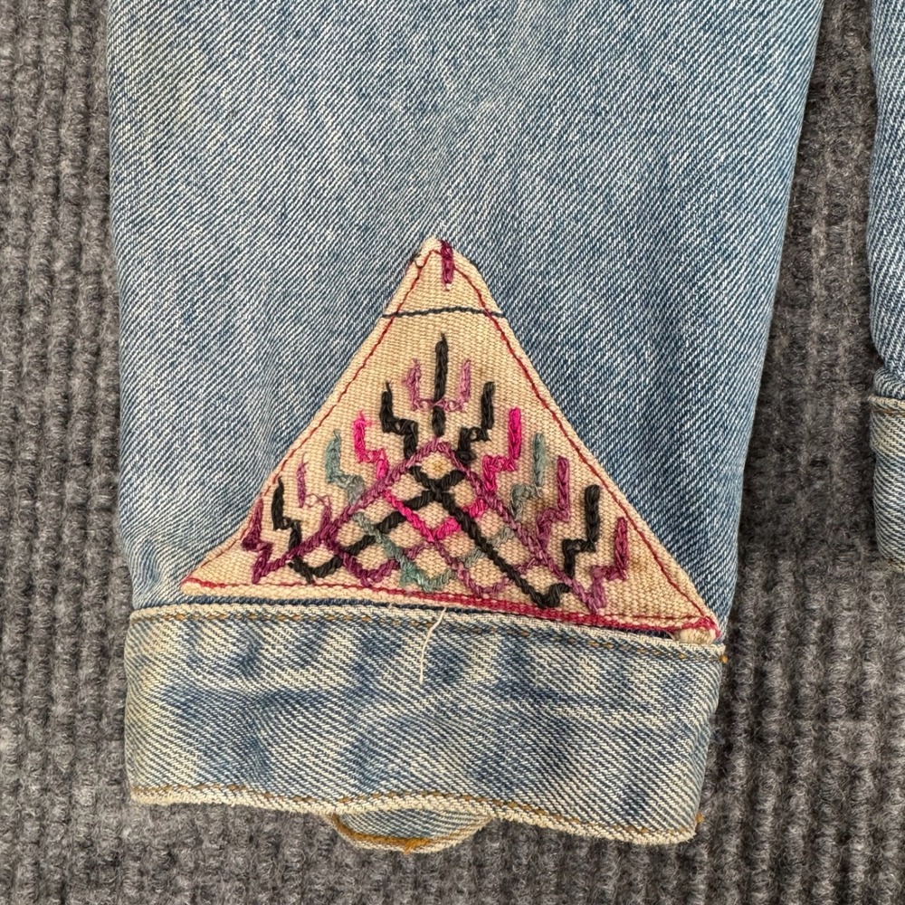 Vtg CULTURE on denim Jean Trucker Jacket Womens M Guatemalan Woven Textile Boho - Picture 11 of 16